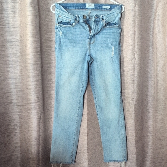Kensie Sky Blue Cropped Jeans - Picture 1 of 4